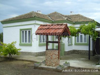 Renovated house in Bulgaria near Balchik front