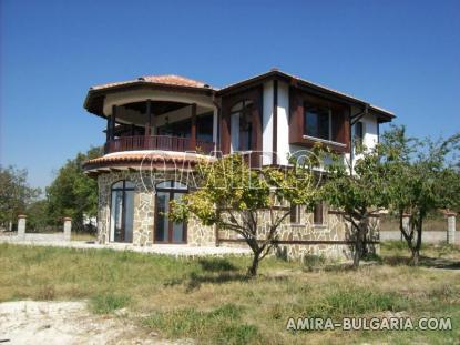 Magnificent house 25 km from Varna side