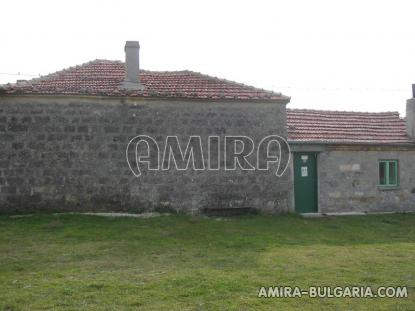 Stone house 35 km from Varna back