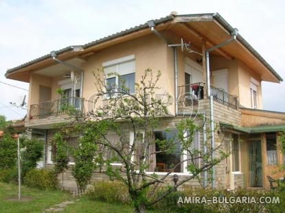 Furnished house in Varna Trakata