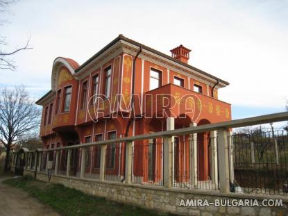 Authentic Bulgarian style house in Varna side 3