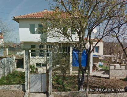 Sea view villa in Balchik road access