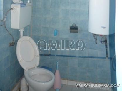 Furnished house 800 m from the beach bathroom