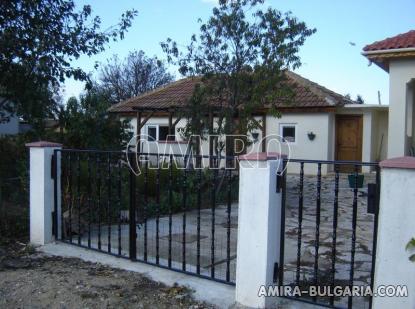 Furnished house 9 km from Balchik parking lot