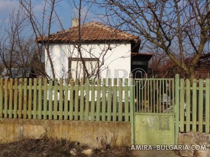 Holiday home 6 km from Dobrich fence
