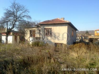 Stone house in Bulgaria 7 km from the beach garden 4