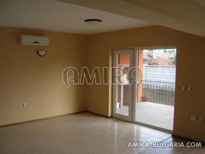 Massive 3 bedroom house 7 km from Balchik living room