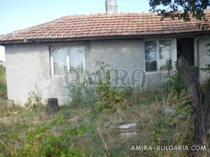 Old house in Bulgaria 26 km from the beach front 3