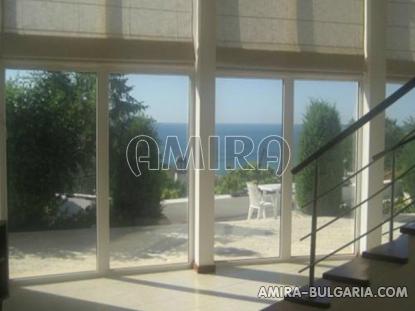 Semi-detached sea view house in Balchik living room