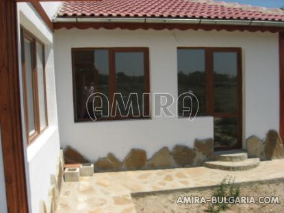 New 3 bedroom house 9 km from the beach of Albena side