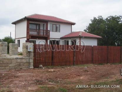 New 3 bedroom house 9 km from the beach of Albena fence