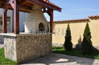 House in Byala 700 m from the beach BBQ