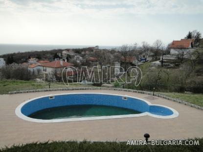 Furnished sea view house in Varna pool