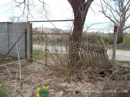 House in Bulgaria 25km from the sea parking