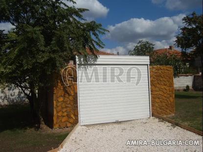 Seaside town house in Bulgaria garage