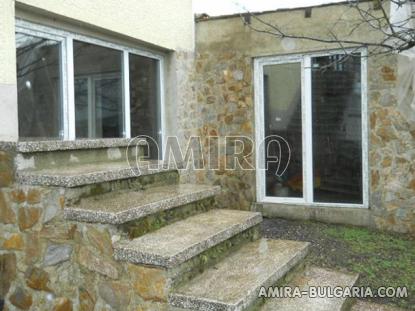 House in Bulgaria 32km from the beach stairs 4