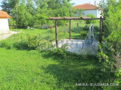 House near Varna 14km from the beach garden