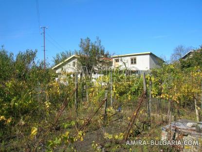 Big house 18 km from Varna garden