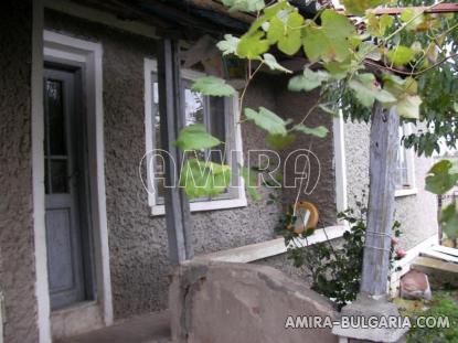 House in Bulgaria 10km from Dobrich front 2