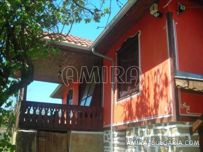 Bulgarian house near a lake and a river 4