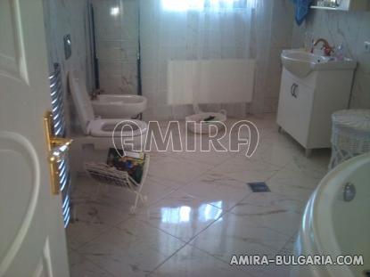 Luxury villa in Varna bath tub
