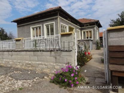 Furnished country house in Bulgaria 4