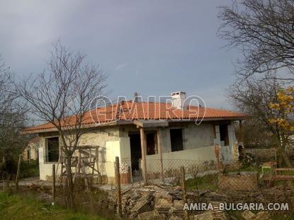Bulgarian house near 2 lakes 3