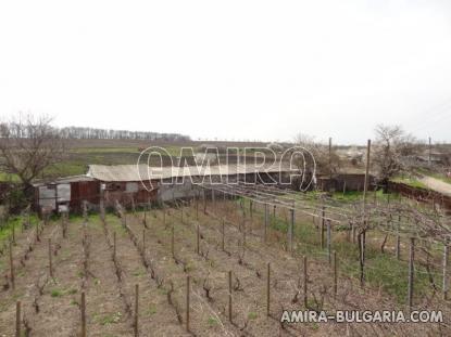 Massive house 3km from Dobrich 6