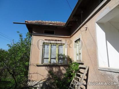Cheap house in a big bulgarian village 3