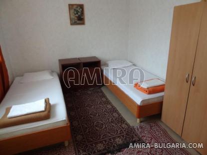 Furnished guest house in Kranevo 31