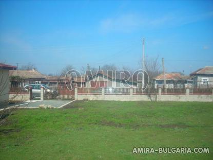 Renovated house in Bulgaria garden 3