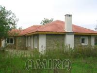 Renovated house 21 km from the beach