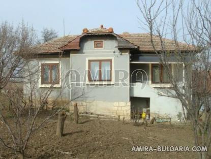 House 13 km from Dobrich, Bulgaria front