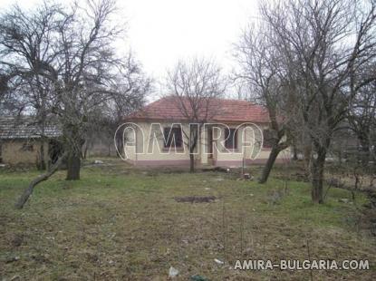 Renovated house 26 km from Balchik garden