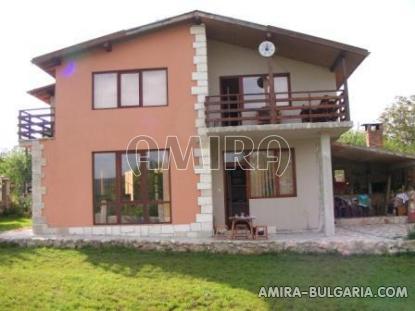 New 2 bedroom house 15 km from Varna front