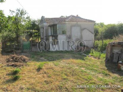 Cheap house 32 km from Varna side 3