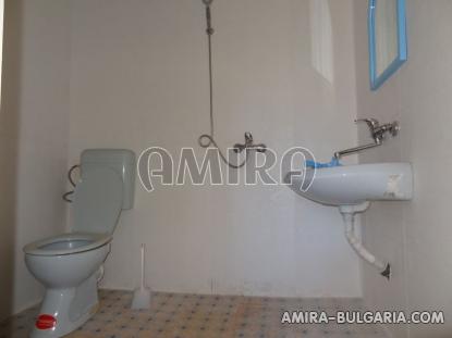 Renovated house in Bulgaria near a dam bathroom 2