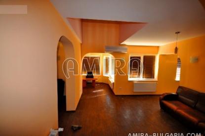 New 3 bedroom house near Albena living room