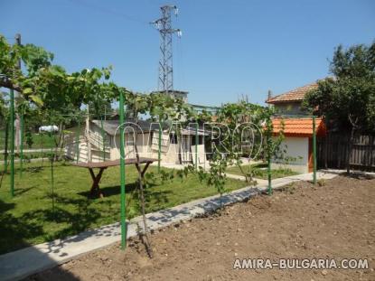 Bulgarian house near a lake 5