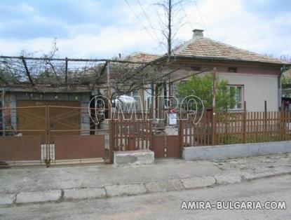 Bulgarian town house with garage 1