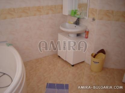 Furnished 4 bedroom house near Varna bath tub