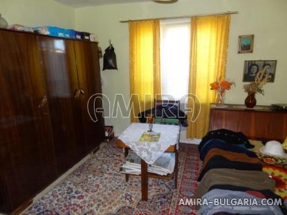 Town house with bar for sale 11