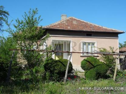 Cheap house in a big bulgarian village 2