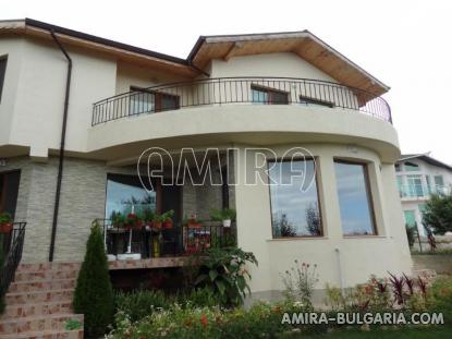 Furnished sea view villa in Varna 1