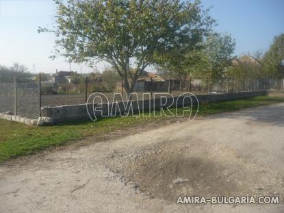 Bulgarian country house near a lake 6