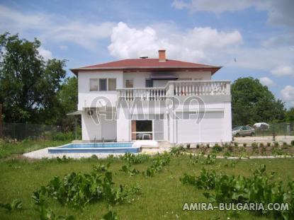 Furnished 3 bedroom house with pool 2