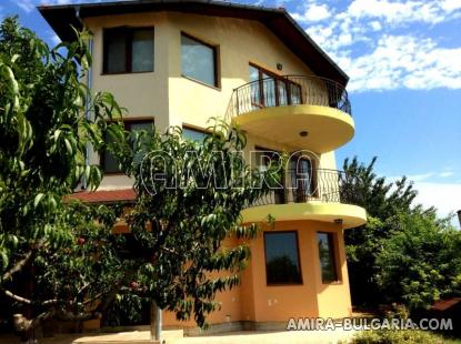 Furnished sea view house in Varna