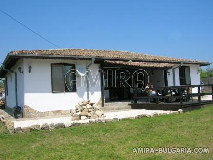 Furnished house 14 km from the beach