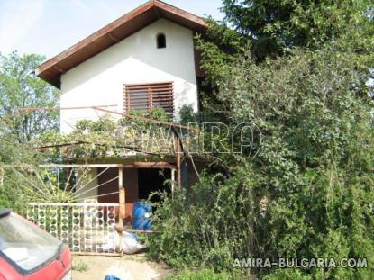 Cheap house in Bulgaria near Dobrich front 2